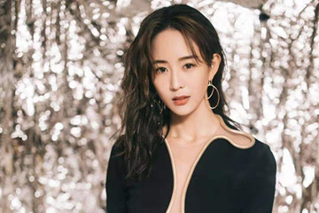 张钧甯身段曼妙气质惊艳，曼妙身段成熟御姐气质