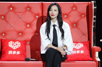 《声临其境》韩雪现场开嗓 获女声搭档感动落泪