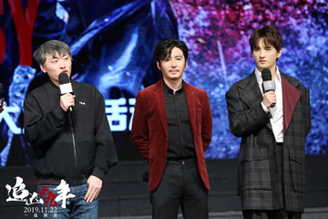《追凶十九年》走进警大放映  千人大合唱引发飙泪共鸣