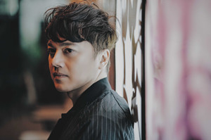  欧得洋出道二十周年 录制新单曲回馈粉丝